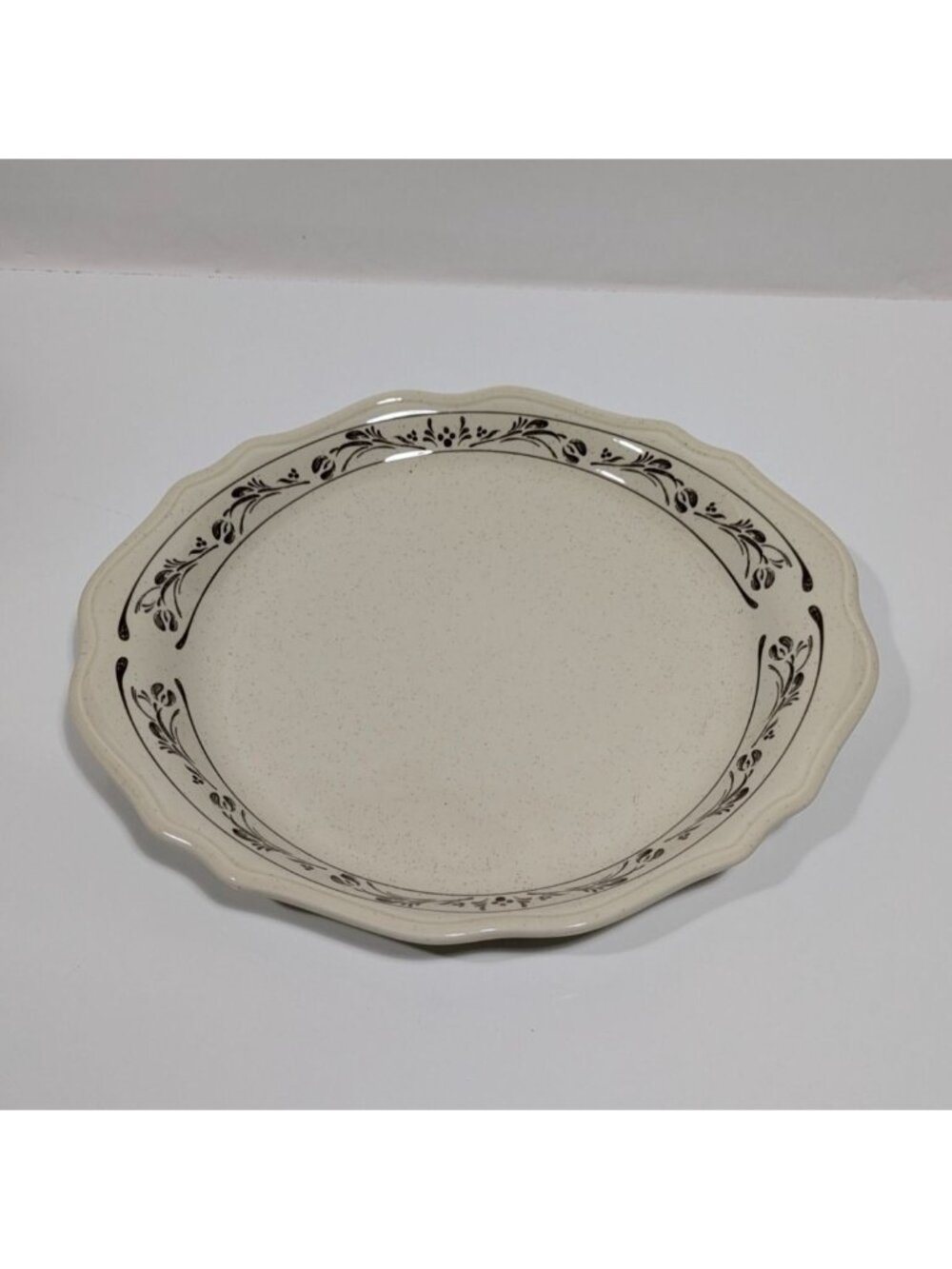 Syracuse China Beige Brown Scalloped Dinner Plate Floral Vine 12 Inch Long